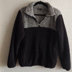 Sherpa 1/4 Zip Pullover Size L